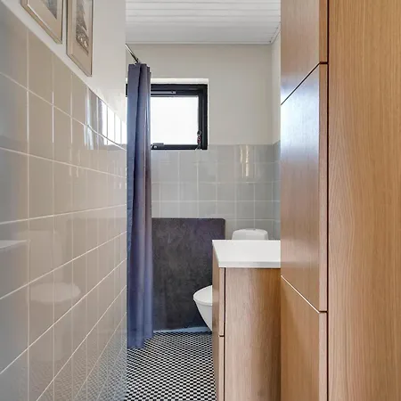 2 Bedroom Cozy In Prázdninový dům