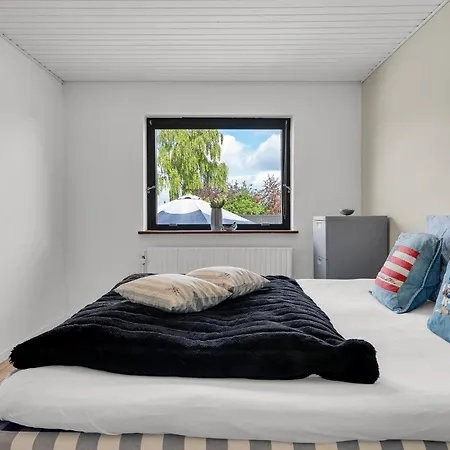 2 Bedroom Cozy In * Knebel