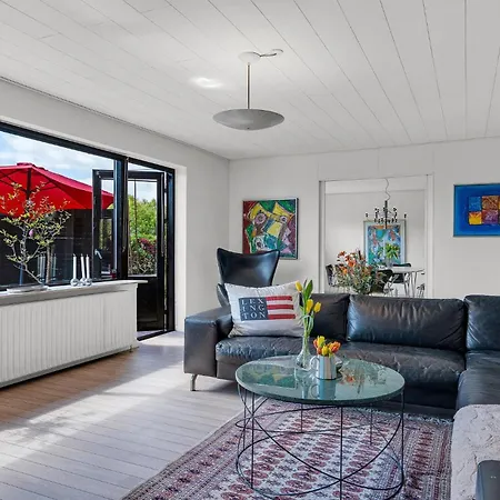 2 Bedroom Cozy In Casa vacanze *