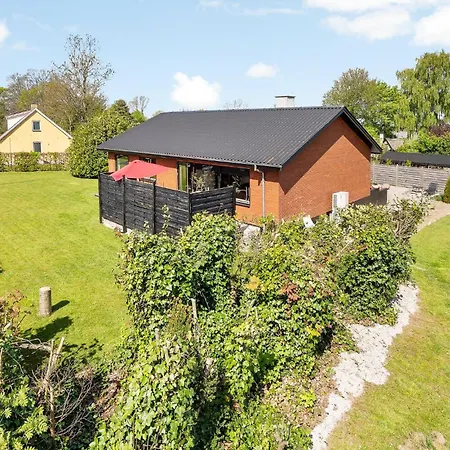 2 Bedroom Cozy In * Knebel